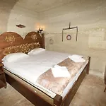 Peri Cave فندق غوريمِيه