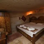 Peri Cave * غوريمِيه