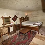 Peri Cave غوريمِيه