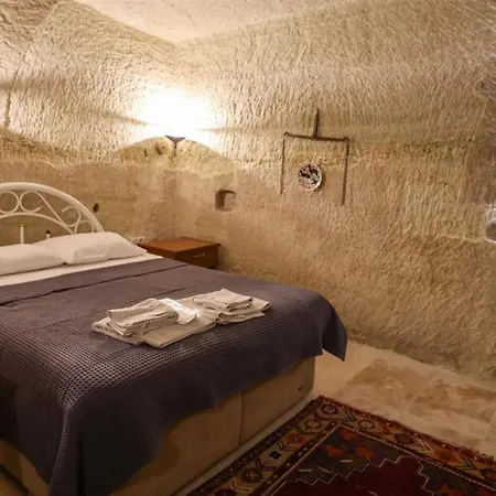 Szálloda Peri Cave *