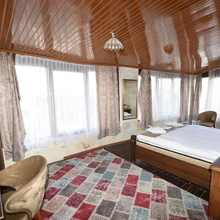 Hotel Peri Cave *