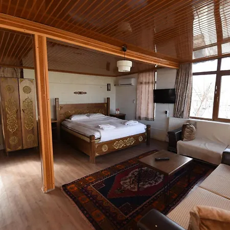 Hotel Peri Cave *