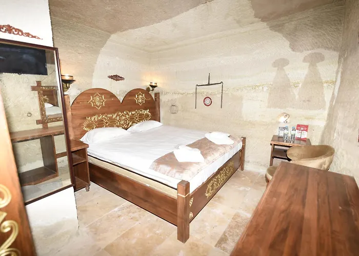 Peri Cave Γκόρεμε